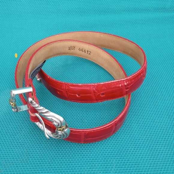 Brighton Belt ML 32" 44412 Red Croc Embossed Silver tone Buckle Belt - Picture 4 of 4